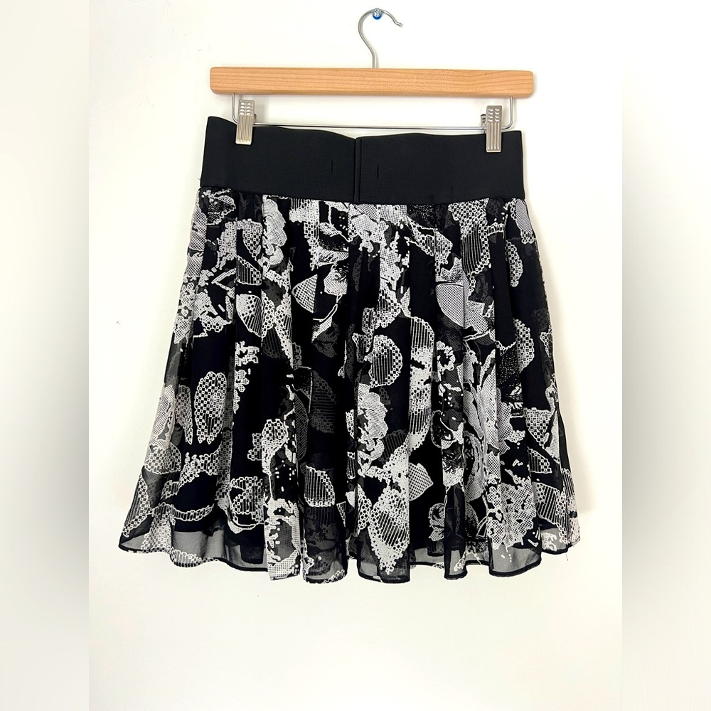 Express Design Studio | Black and White Print, Chiffon, Mini Skirt